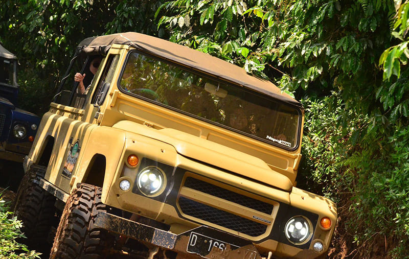 Layanan Off Road Land Rover